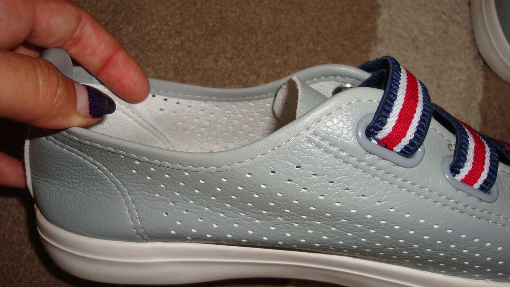 Tenesi albastrii, cu elastic, răcoroși, nr 40