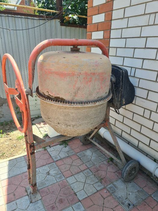 Бетономешалка в аренду