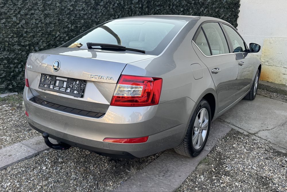 SKODA Octavia 2017 — imagine 4