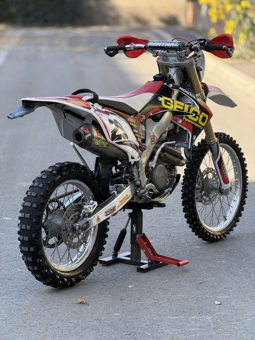 Vând Honda CRF 250R HM 2012/Injecție/ÎNMATRICULAT!2900€NEG!