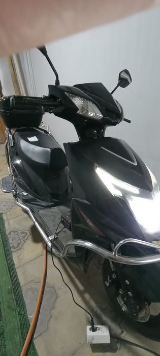 Скутер идиалный состаяние