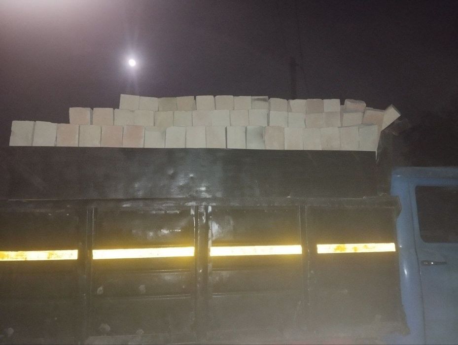 Pishgan Gʻish,t  Hom Gʻisht, Sheben, Kilinist, Qum,Turpoq,Tosh Sement,