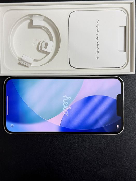 Продам айфон 13