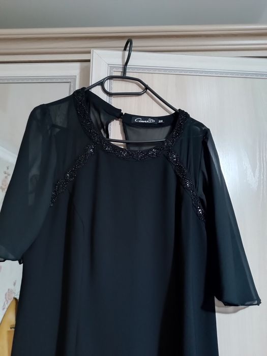 Продам красивое чёрное платье