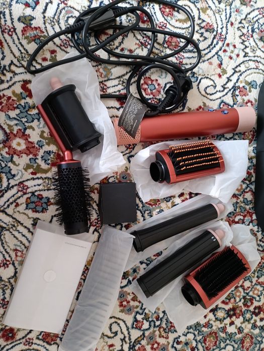 Стайлер Dyson smoothing brushes