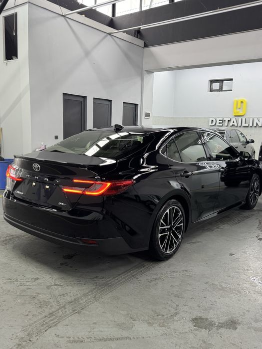 Toyota camry limited 2.5