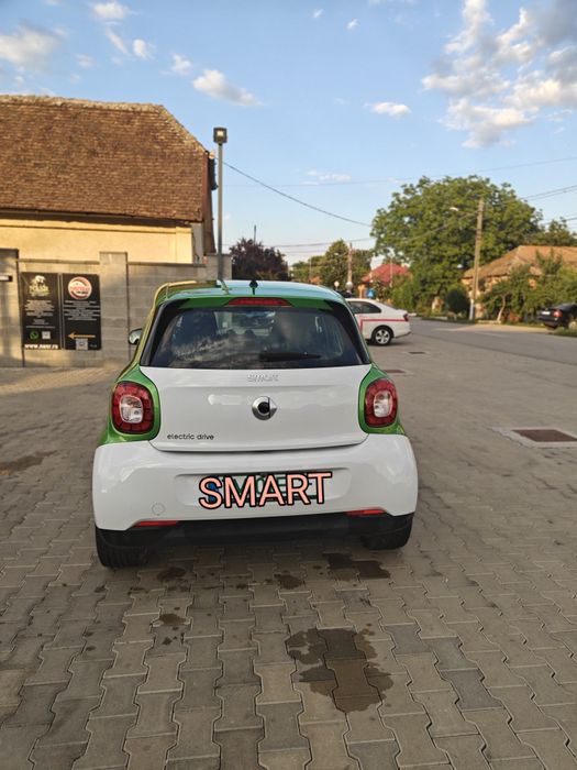 Smart Fourfour electric