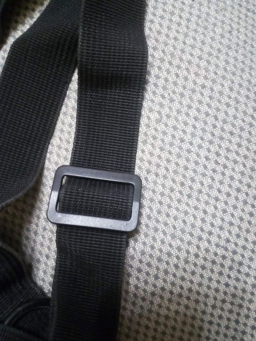 Продавам чантичка за врат Чемпиан