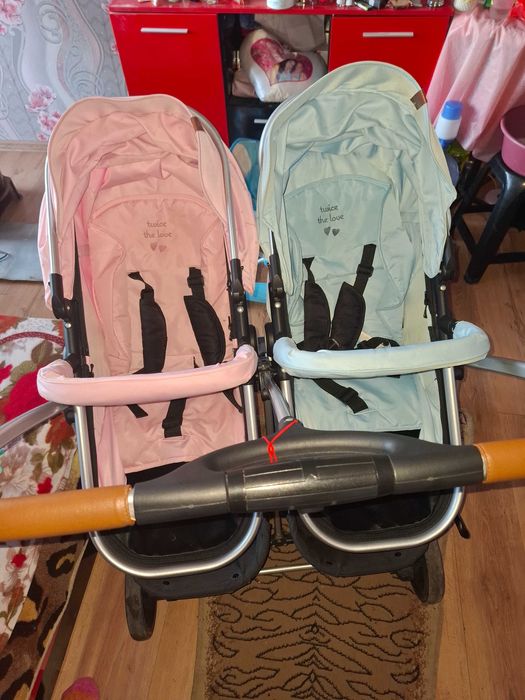 Продава се количка за близнаци