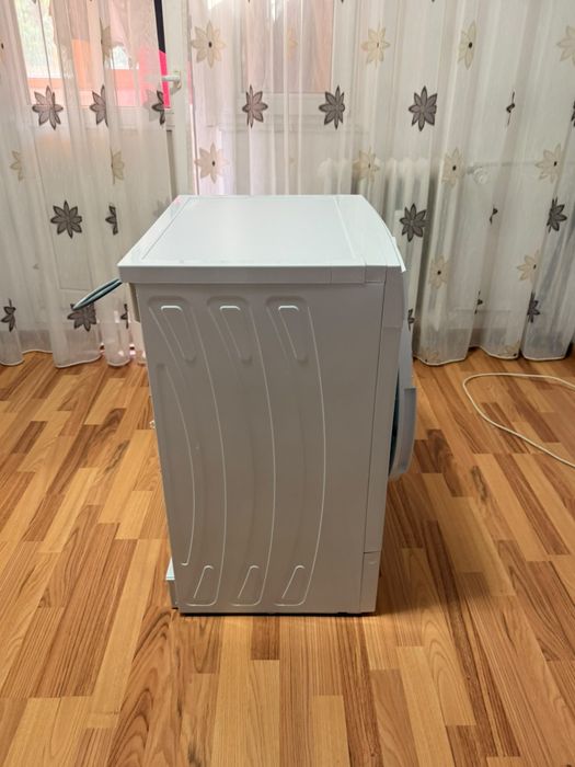 Vând uscător rufe vortex de capacitate 9kg