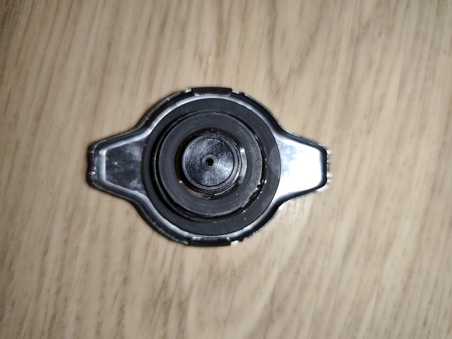 Новая, Крышка Радиатора 0.9