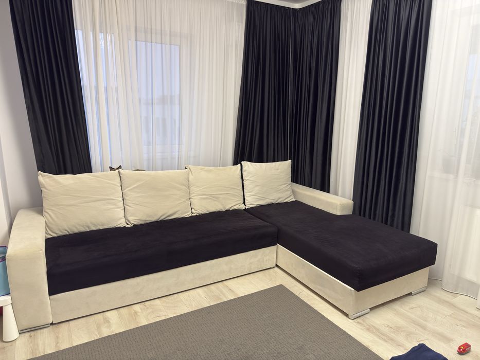 Vand canapea in forma de L