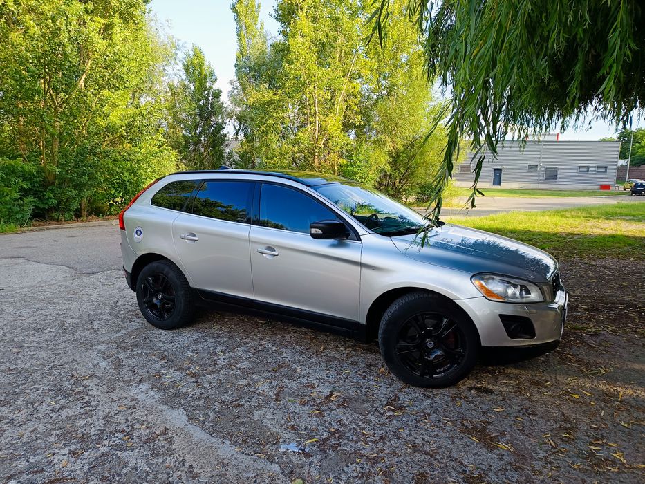 Volvo XC60 d4AWD. Variante cu ceva mai nou
