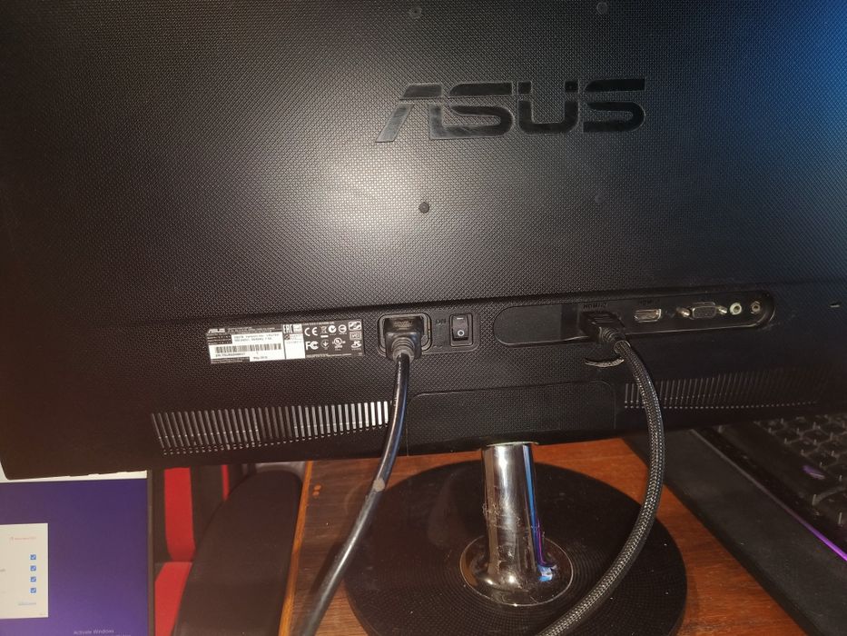 Monitor Asus 27 inch gaming in stare foarte buna