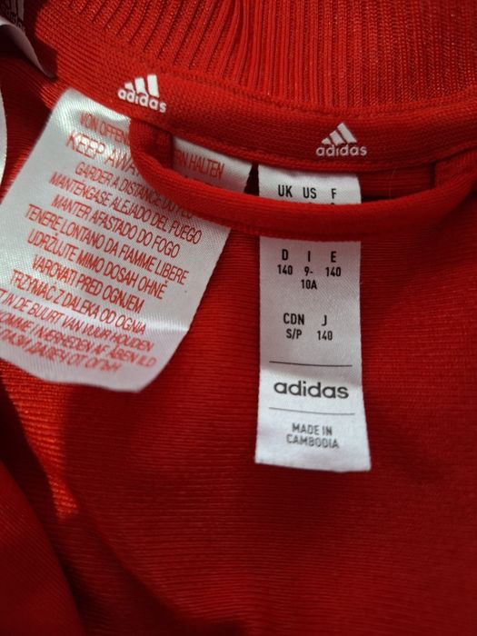 Лот дрехи 8-9 г. - 100 €