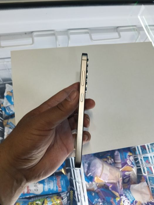 Samsung S25 в идеальном состоянии
