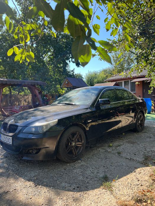 Vând BMW e60 525D manual