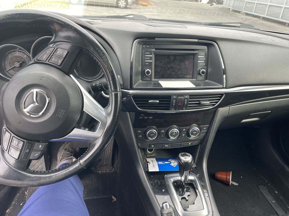 Dezmembrez Mazda 6 motor2.2 SH