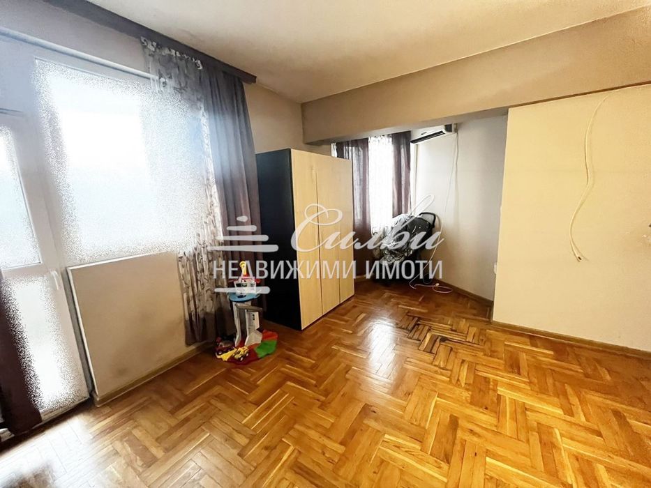 Продава се Двустаен апартамент в Шумен, Център - 64 кв.м за 1474 €/кв.м - Снимка #1