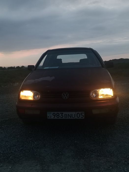 В продаже гольф 3