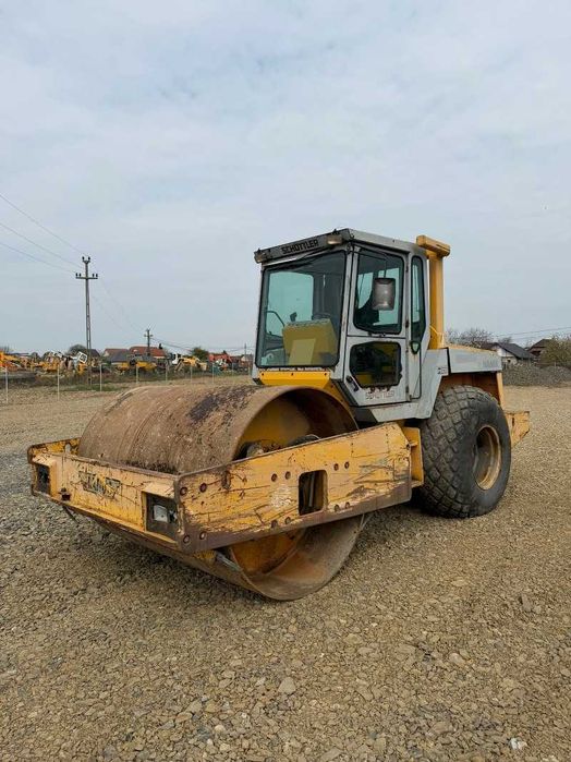 Dezmembrez cilindru compactor Hamm HD4011