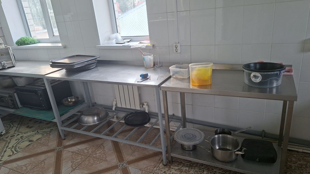 Продам столы для кафе, пиццерии