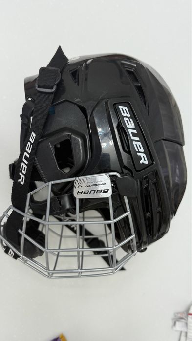 Шлем хоккейный детский от 3-8 лет