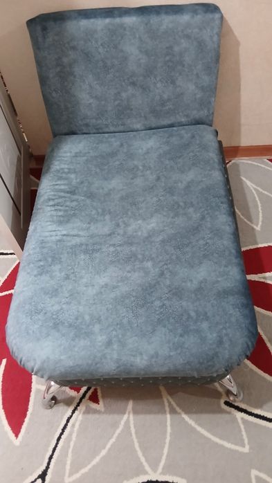 Кресло-кровать, б.у., перетянут , практический новый