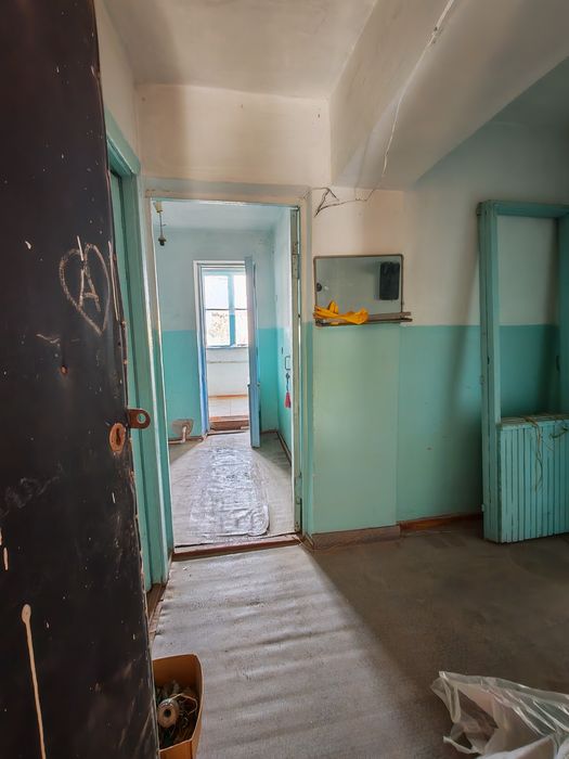 СРОЧНО продам квартиру в центре Нурафшон