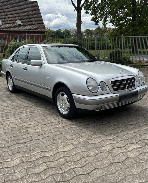 MERCEDES-BENZ E-Class 1996 — imagine 1