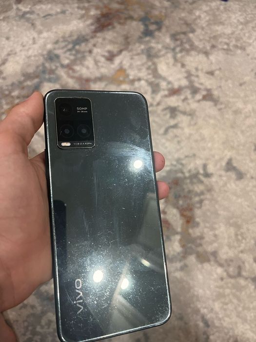 Телефон VIVO Y33S 2 года