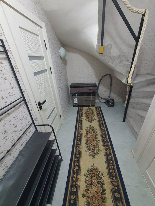 Двух уровневая Квартира Коттедж