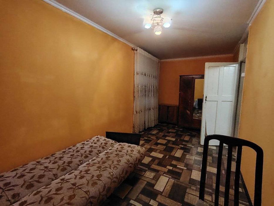 Фарғона ш. Фрунзиский 2 хонали квартира ижарага берилади. ID: 1745