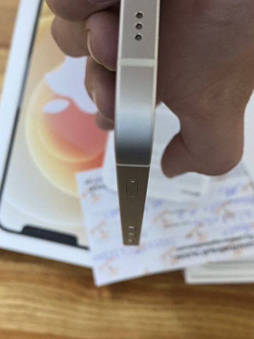 Продам IPhone 12 128гб