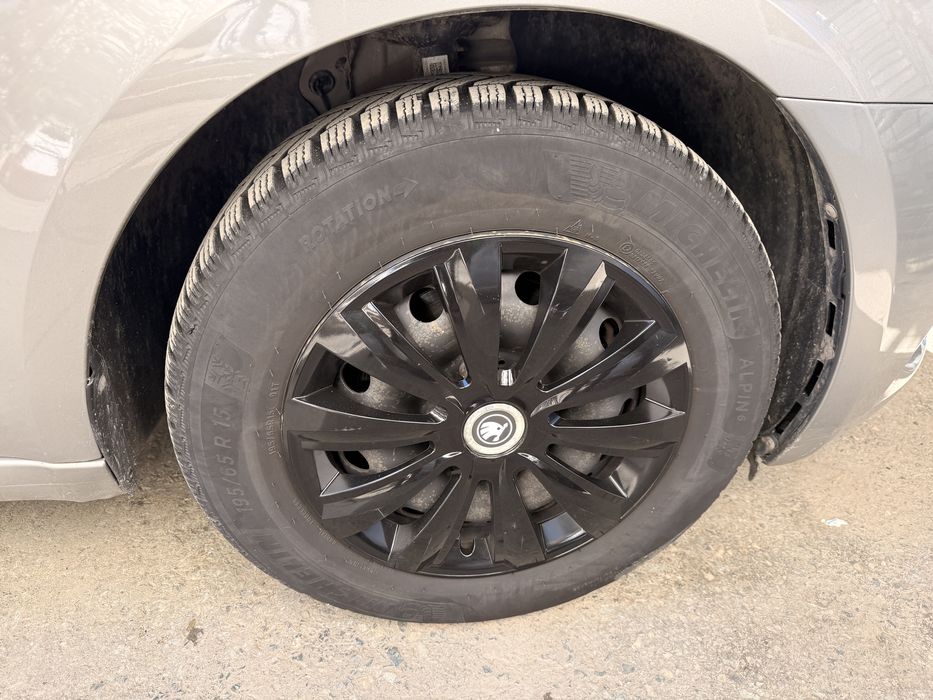 Roti (jante + anvelope iarna + capace) 195/65/15 - 5x112