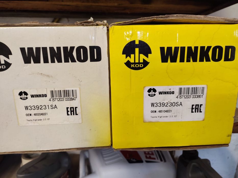 Продам новые передние стойки на Лексус и Тойота Хайландер