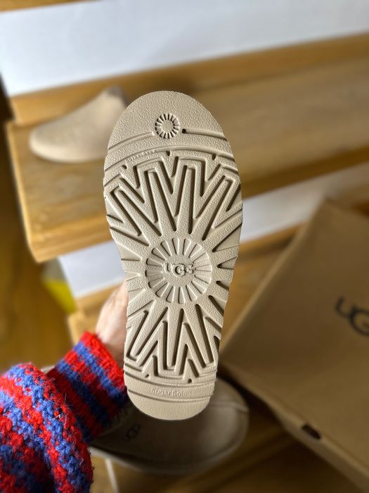 Vând UGG nepurtati mărimea 36