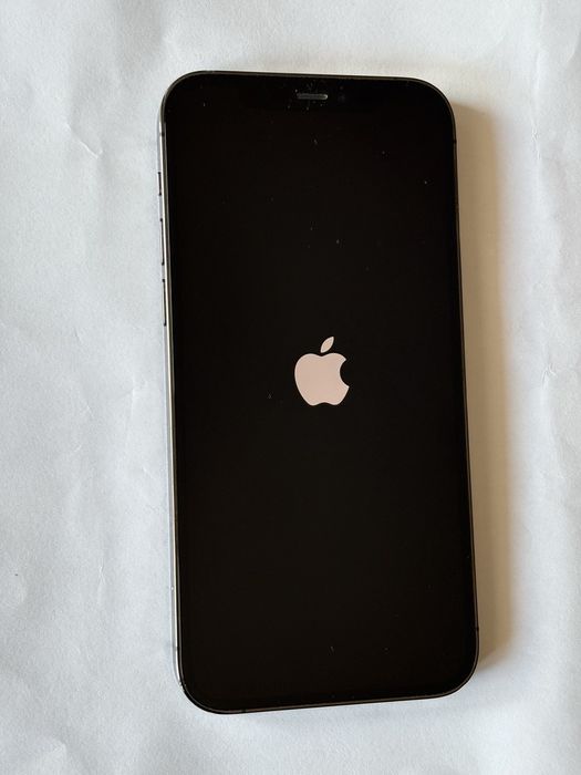 iPhone 12 Pro 256 GB Много запазен