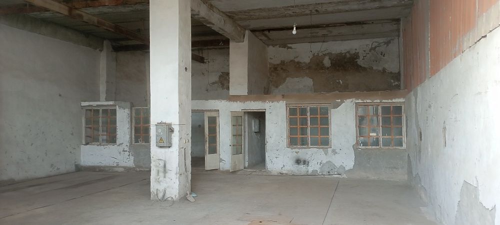 Сдаются складские помещение возможно с отдельным офисом