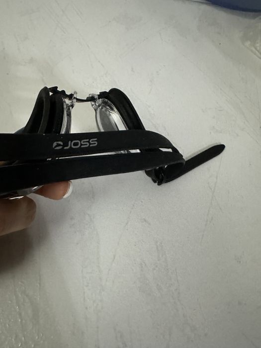 Очки плавательные