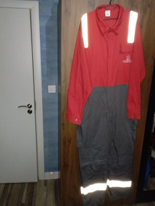 Мъжки работни гащеризони .