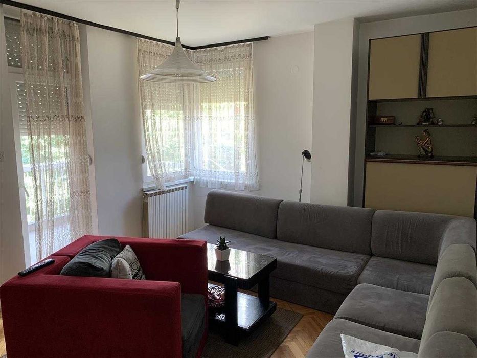 Дава се под наем Едностаен апартамент в Пловдив, Център - 45 кв.м за 204 € - Снимка #5