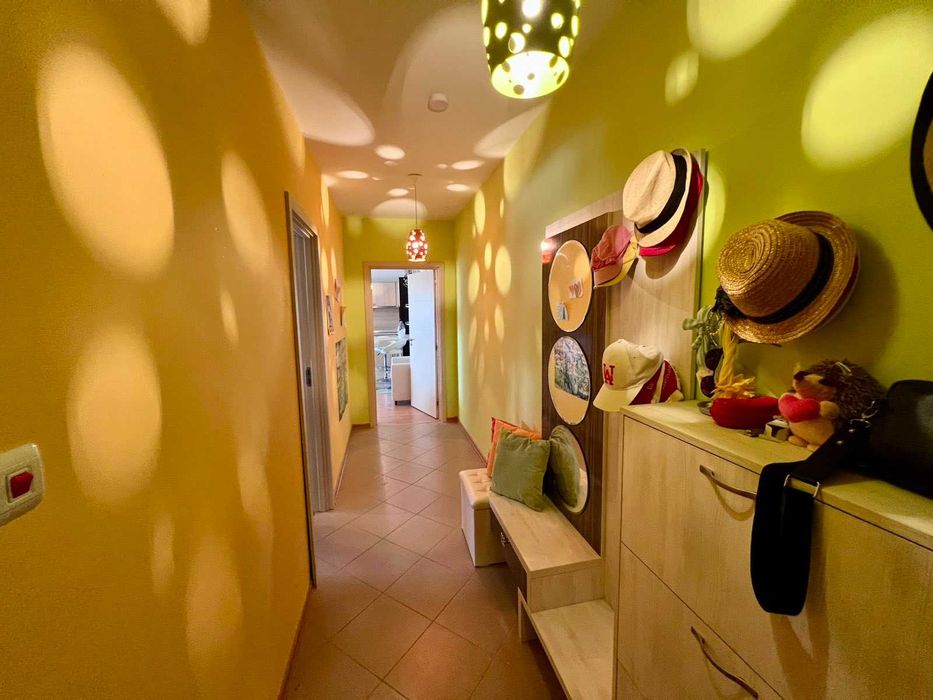 Продава се Двустаен апартамент в к.к. Слънчев бряг - 71 кв.м за 1015 €/кв.м - Снимка #8