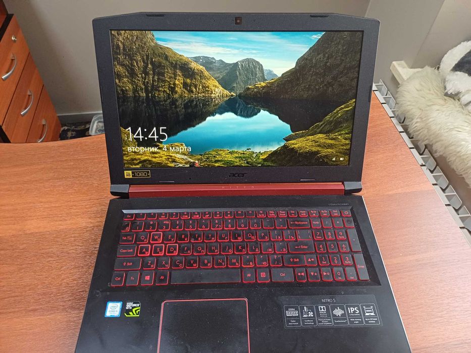 Ноутбук Acer Nitro 5 i5 7300HQ ОЗУ 16ГБ GTX 1050Ti 4ГБ SSD 256 HDD 1tb