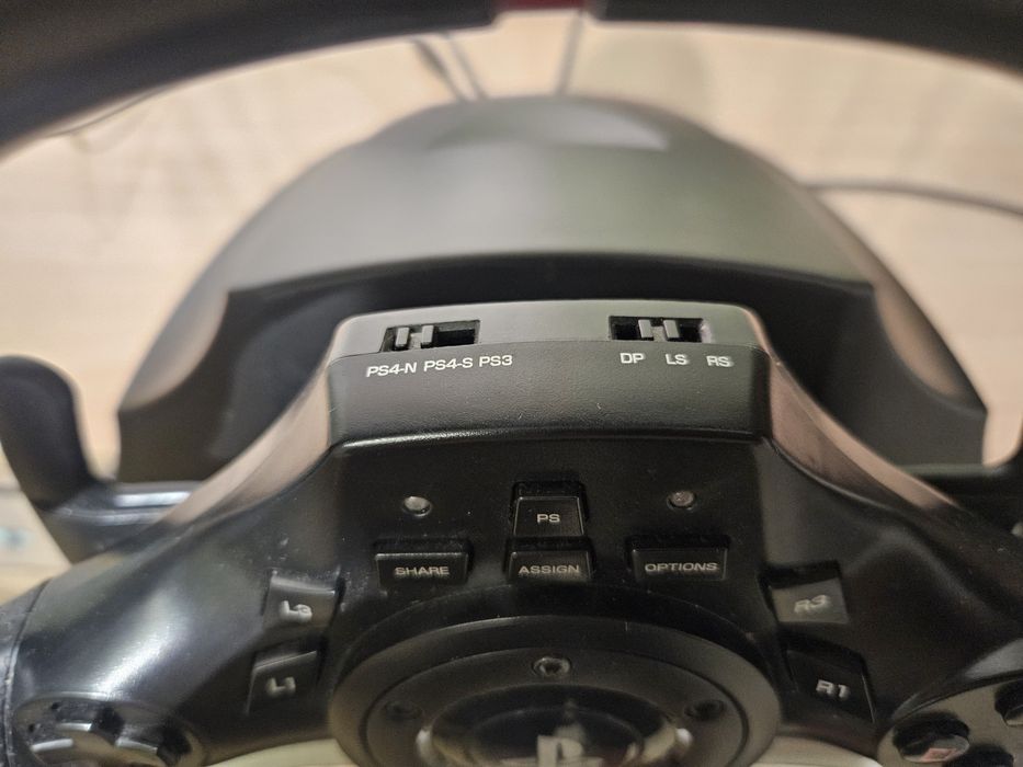 Продам срочно Apex hori racing wheel ps3ps4