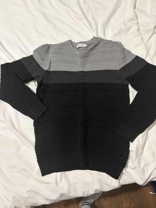 Мъжки пуловер S размер