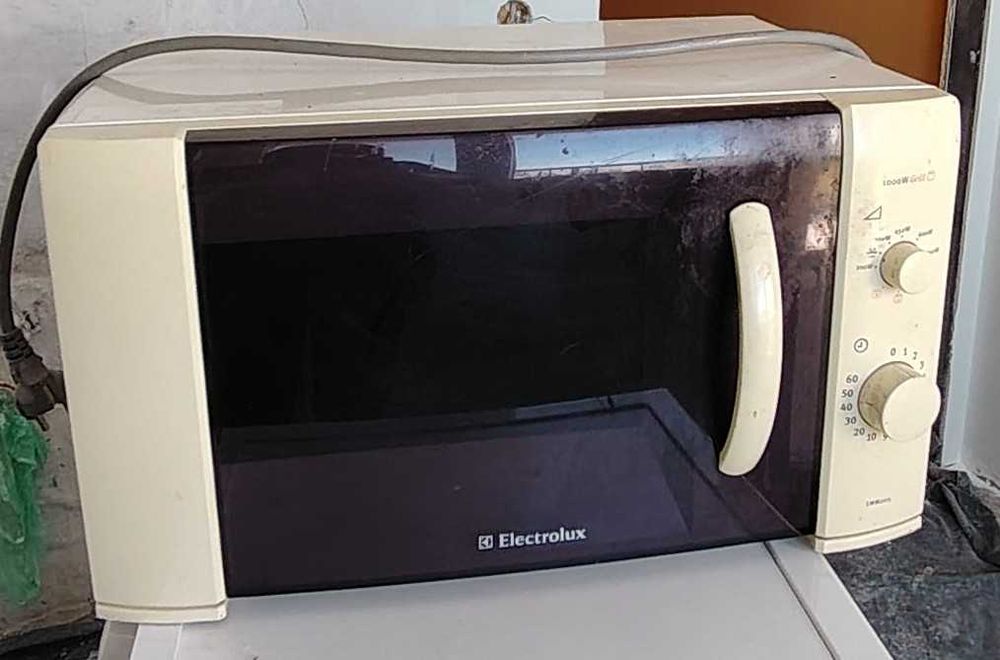 Продавам пералня Gorenje и подарявам микровълнова Electrolux