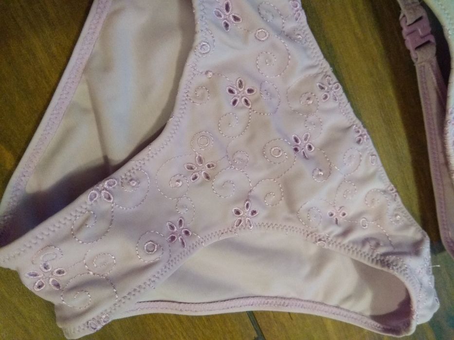 Costum baie Calzedonia 12-14 ani mov pastel broderie inot
