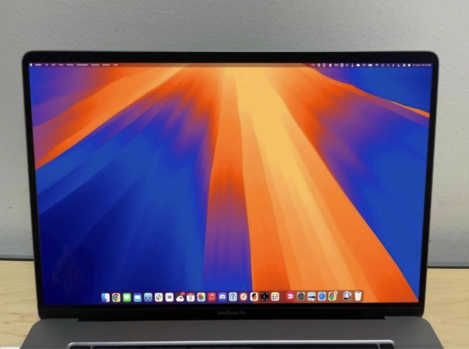 MacBook Pro 16 retina / i7 / 512 GB