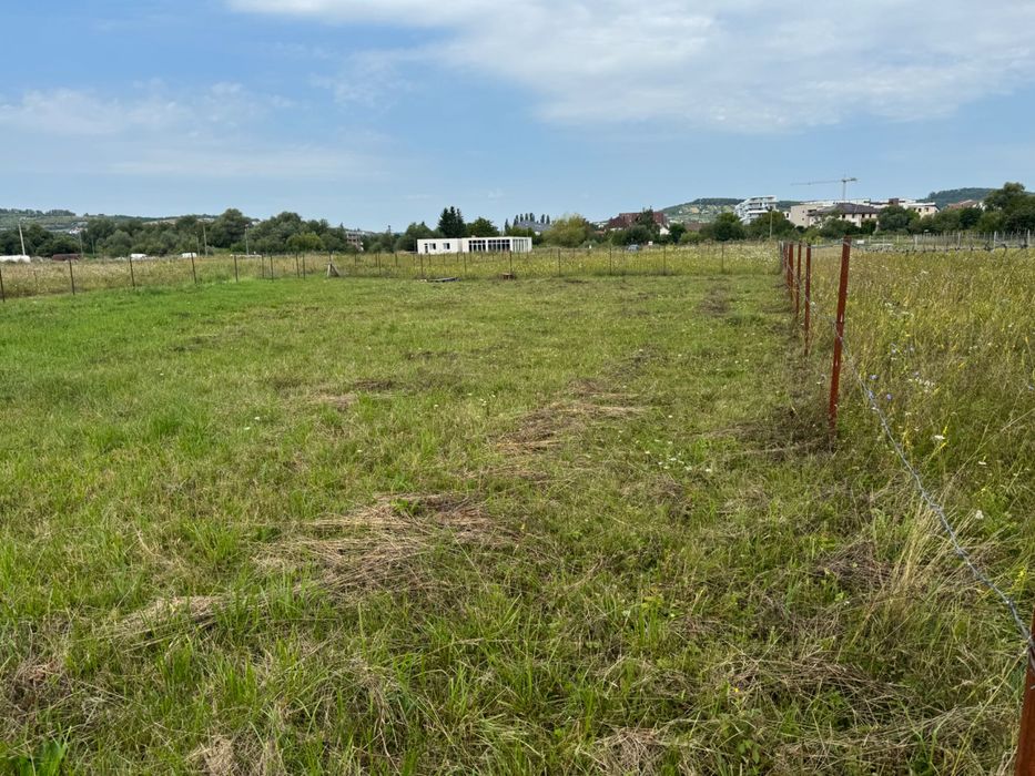 Vând teren intravilan  Strada Zavoaia de jos Bistrița